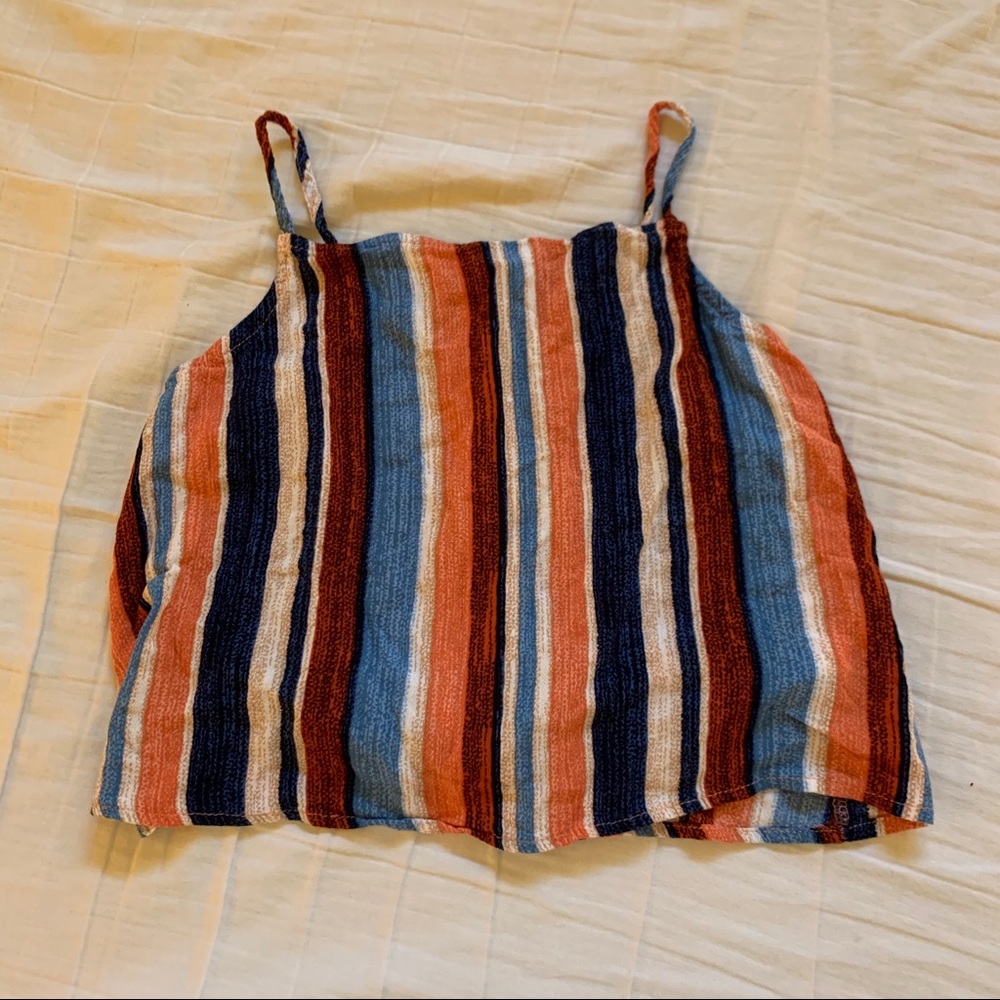 Lulu’s Open back Crop Top